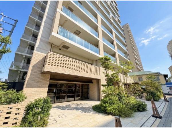 神奈川県藤沢市片瀬海岸１丁目のマンション