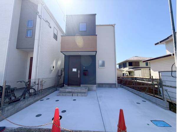 神奈川県逗子市小坪１丁目の新築戸建