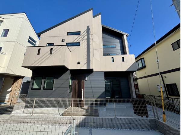 神奈川県茅ヶ崎市小和田１丁目の新築戸建