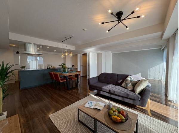 神奈川県藤沢市鵠沼海岸３丁目のマンション