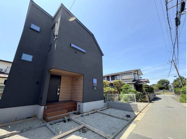 神奈川県藤沢市鵠沼海岸６丁目の新築戸建