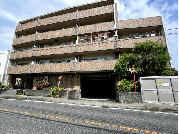 江ノ島電鉄「腰越」駅徒歩１０分