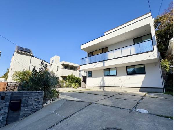 神奈川県鎌倉市材木座６丁目の中古戸建