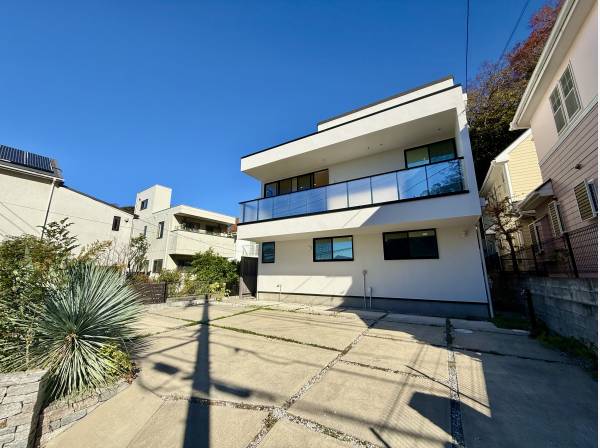 神奈川県鎌倉市材木座６丁目の中古戸建