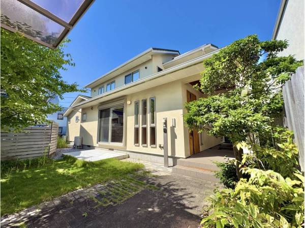 神奈川県藤沢市片瀬海岸２丁目の中古戸建