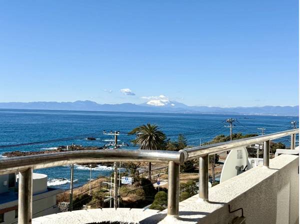 神奈川県横須賀市秋谷３丁目のマンション