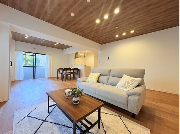 神奈川県鎌倉市由比ガ浜４丁目のマンション
