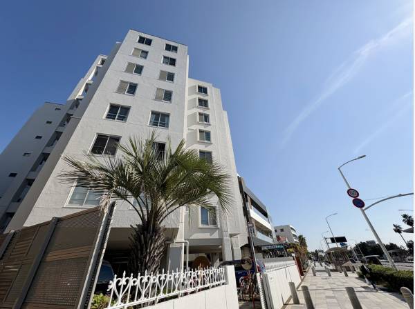 神奈川県藤沢市片瀬海岸２丁目のマンション