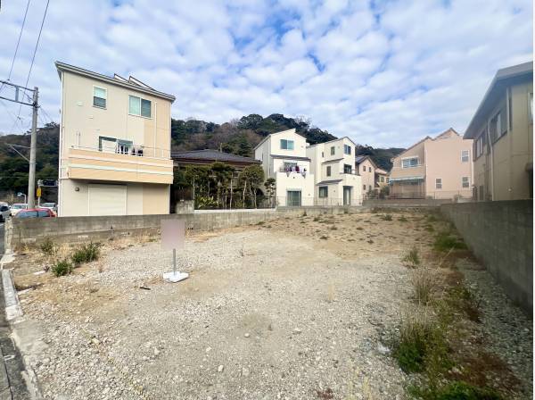 神奈川県三浦郡葉山町堀内の土地
