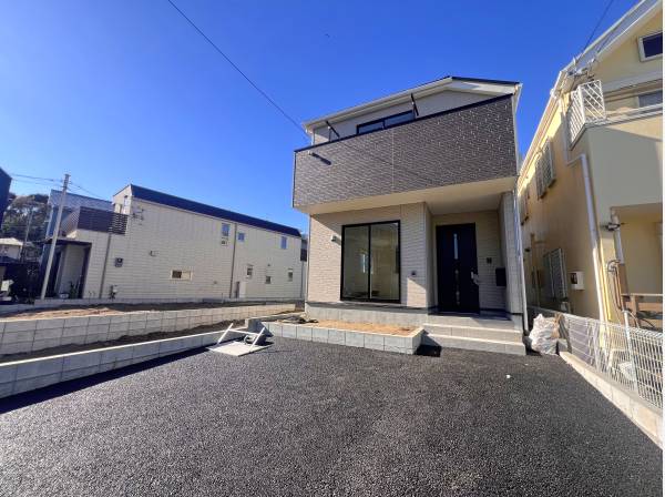 神奈川県藤沢市片瀬５丁目の新築戸建