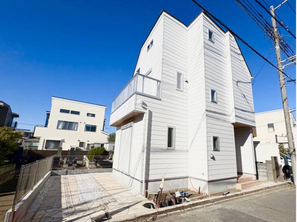 神奈川県藤沢市本鵠沼２丁目の新築戸建