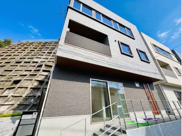 神奈川県逗子市小坪２丁目の新築戸建