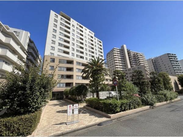 神奈川県藤沢市片瀬海岸１丁目のマンション