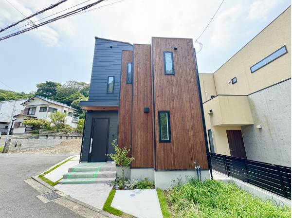 神奈川県三浦郡葉山町堀内の新築戸建