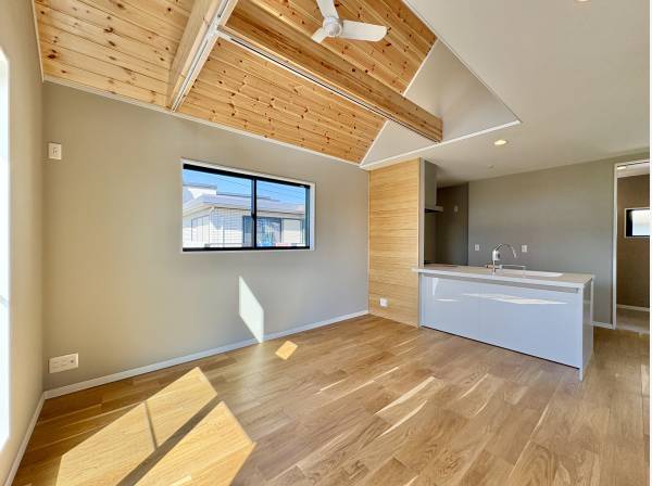 神奈川県藤沢市鵠沼海岸３丁目の新築戸建