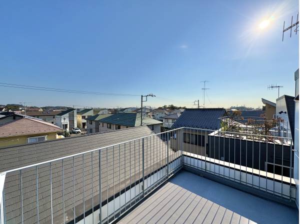 神奈川県藤沢市鵠沼桜が岡３丁目の中古戸建