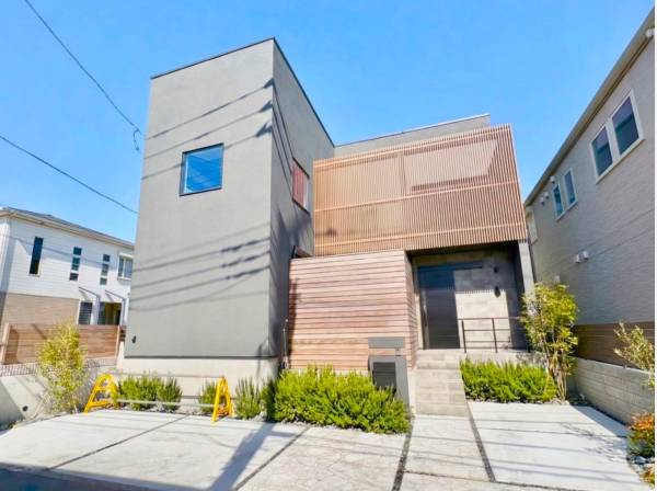 神奈川県茅ヶ崎市東海岸南２丁目の新築戸建