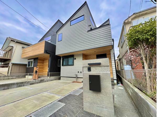 神奈川県藤沢市鵠沼海岸７丁目の新築戸建