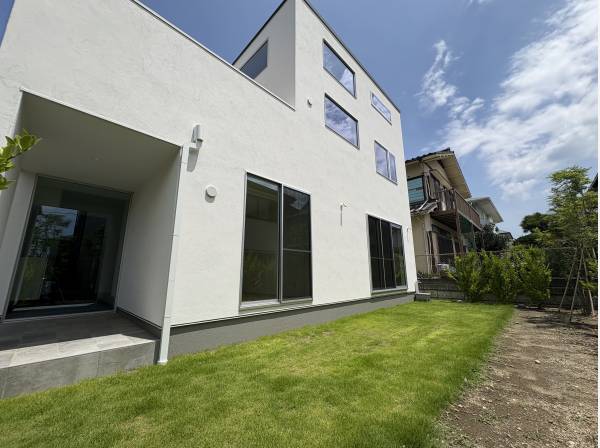 神奈川県藤沢市片瀬山３丁目の新築戸建