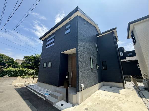 神奈川県横須賀市久比里２丁目の新築戸建