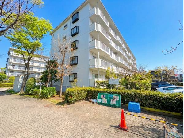 神奈川県藤沢市辻堂新町１丁目のマンション