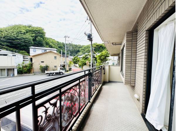 神奈川県三浦郡葉山町長柄のマンション