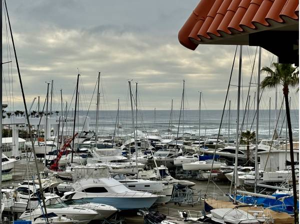 神奈川県逗子市小坪５丁目のマンション