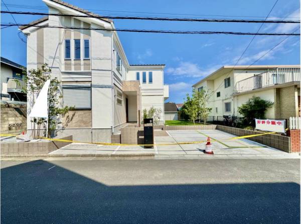神奈川県鎌倉市稲村ガ崎５丁目の新築戸建