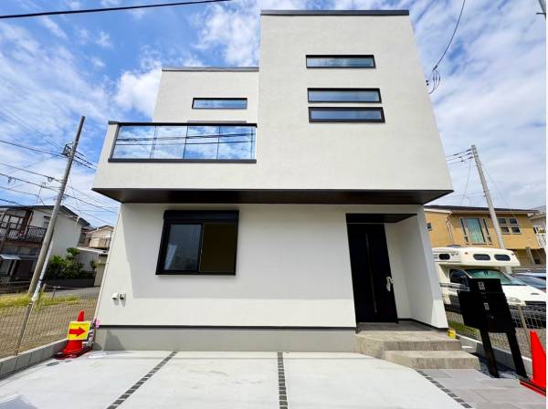 神奈川県藤沢市辻堂元町５丁目の新築戸建