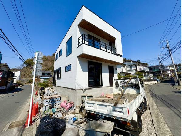 神奈川県三浦郡葉山町一色の新築戸建