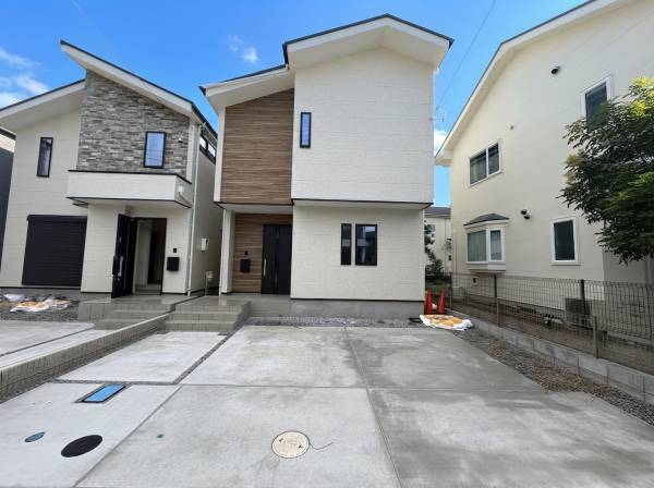 神奈川県藤沢市本藤沢２丁目の新築戸建