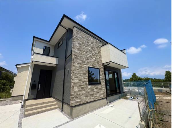 神奈川県藤沢市本藤沢２丁目の新築戸建