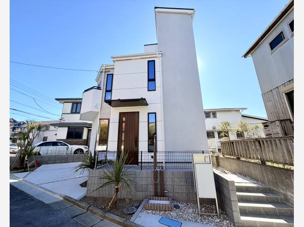 神奈川県鎌倉市七里ガ浜２丁目の新築戸建