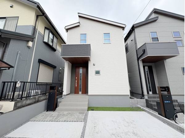 神奈川県茅ヶ崎市松浪２丁目の新築戸建