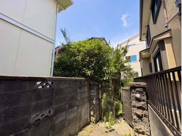神奈川県逗子市桜山３丁目の土地