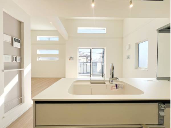 神奈川県藤沢市辻堂元町５丁目の新築戸建