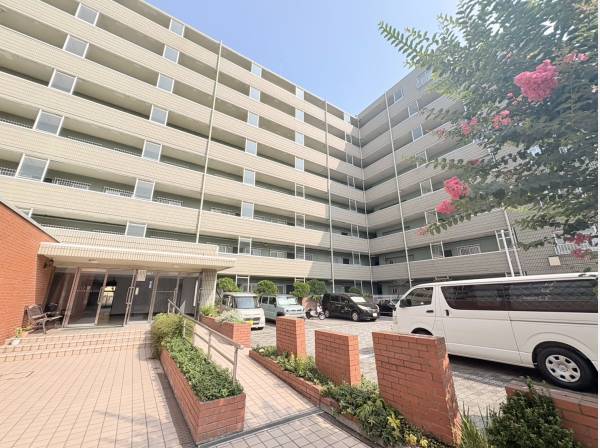 神奈川県藤沢市鵠沼海岸５丁目のマンション
