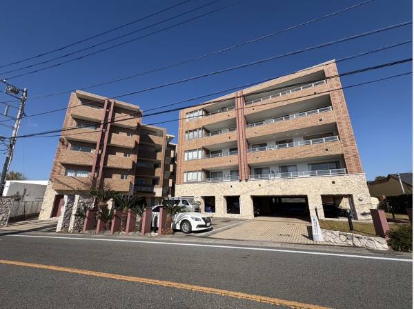 神奈川県三浦市三崎町小網代のマンション