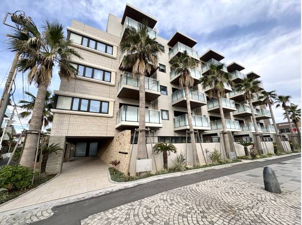 神奈川県藤沢市鵠沼海岸１丁目のマンション