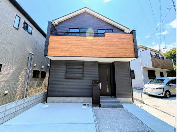 神奈川県逗子市山の根３丁目の新築戸建