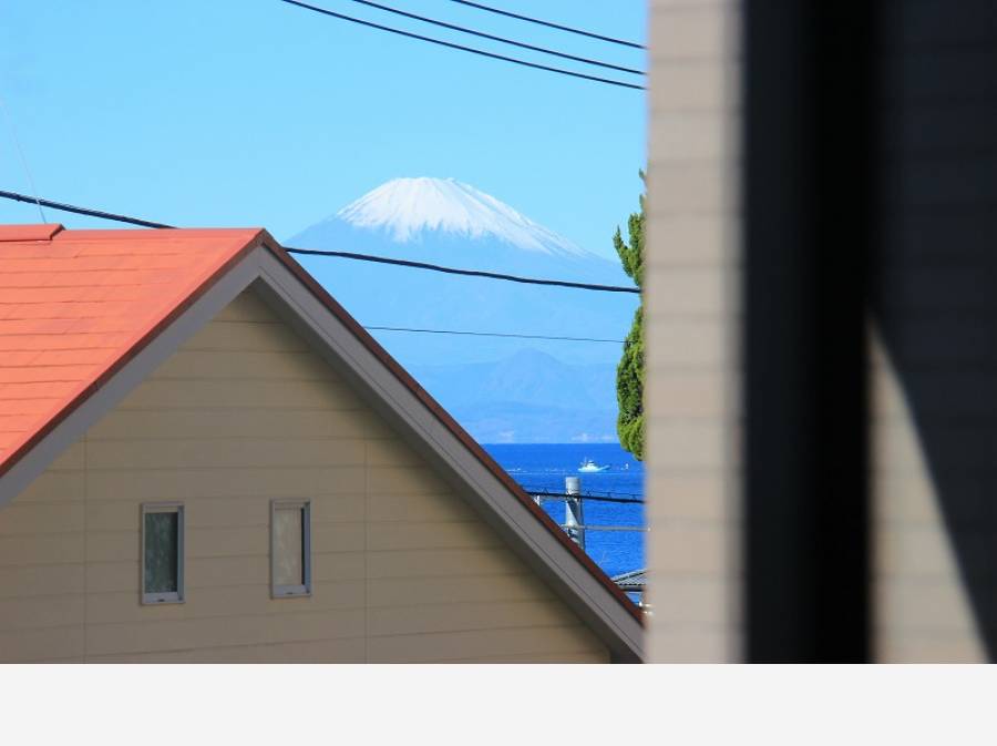 富士山もチラリ