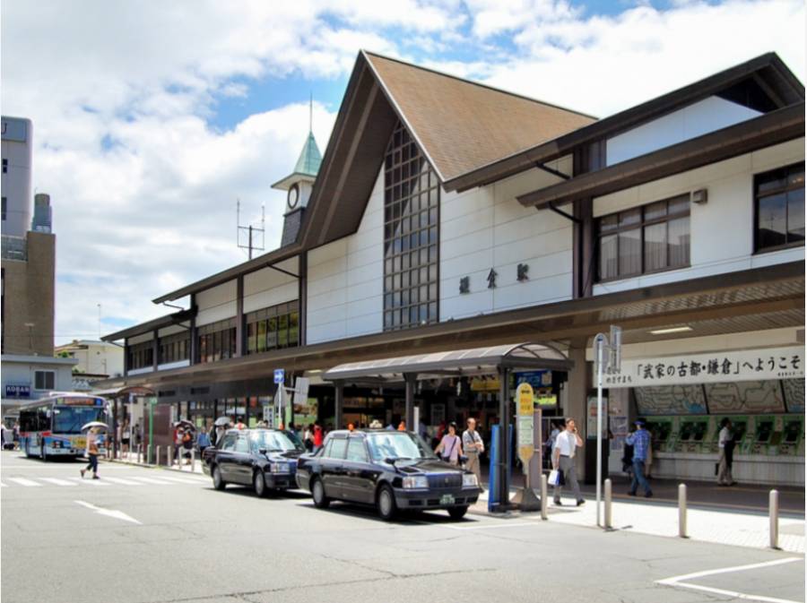 鎌倉駅まで徒歩２５分、バス５分・バス停まで徒歩８分