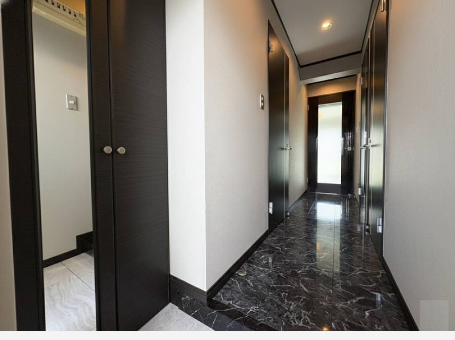 とても高級感がある玄関スペースです。