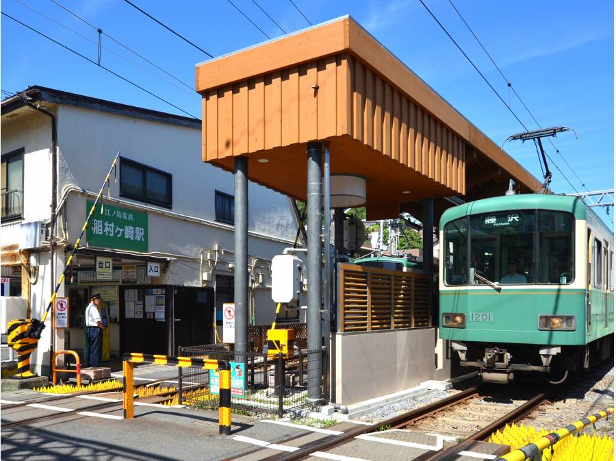 江ノ島電鉄線「稲村ガ崎」駅 徒歩2分(約160m)