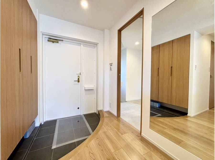 ゆとりある玄関スペース