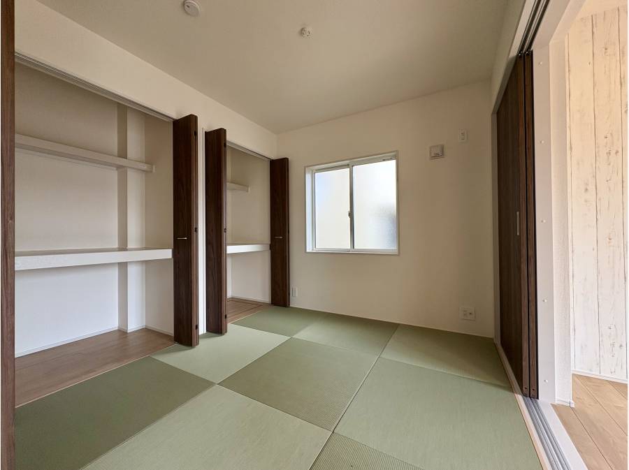 畳スペースもございます。