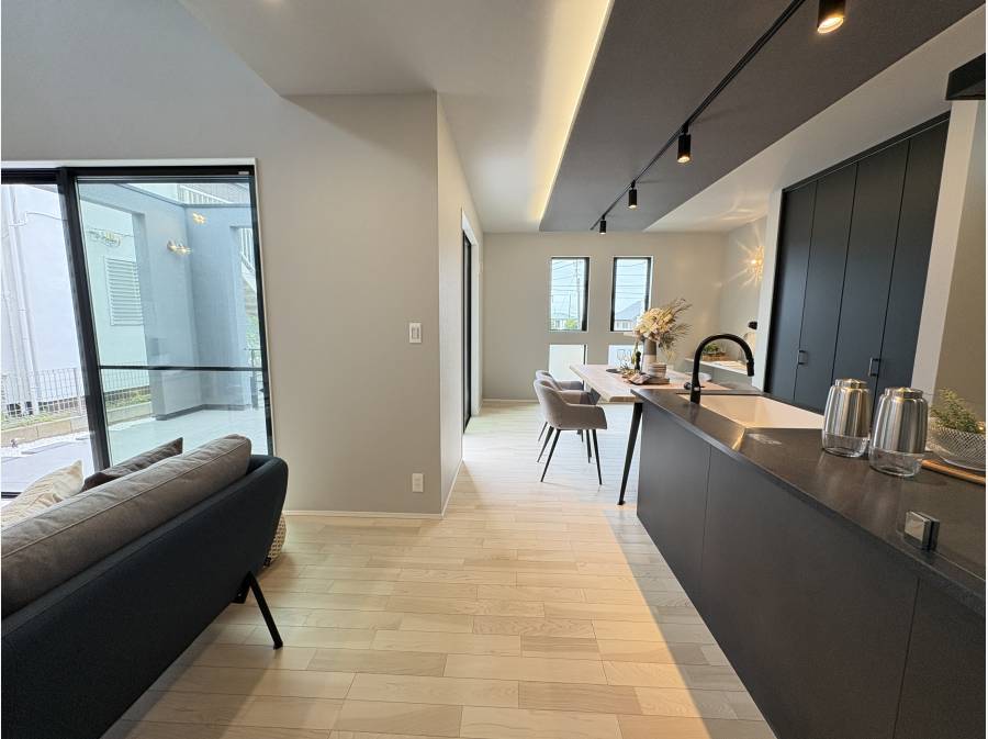 25帖のリビングルーム