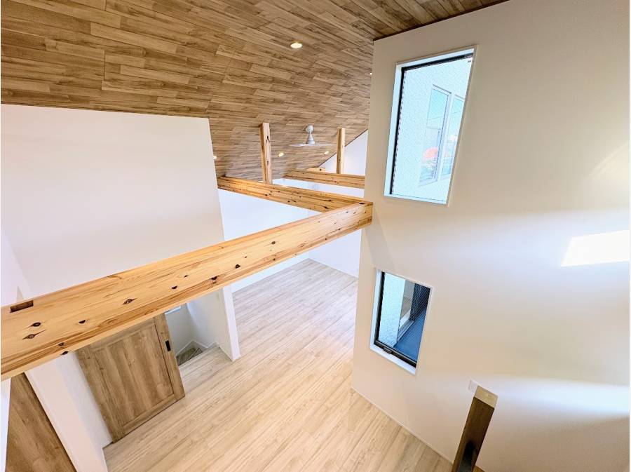 ロフトから見たLDK