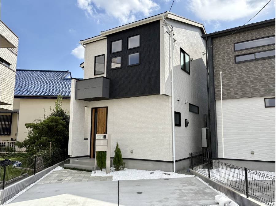 駐車は2台可能です。耐震等級3の長期優良住宅