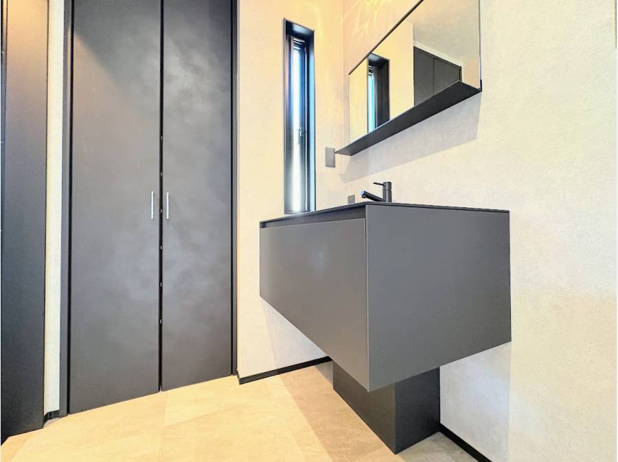 モダンなパウダールーム